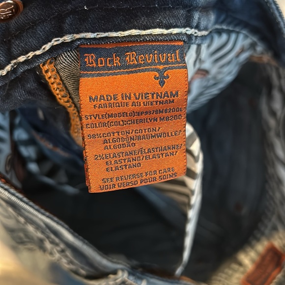 Rock Revival Jeans - Picture 5 of 7